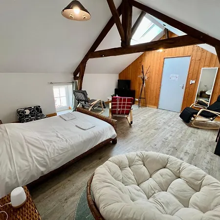 Apartment Chez Marcel - Privee & Espaces Communs Lussac-les-Chateaux