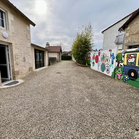 Chez Marcel - Privee & Espaces Communs * Lussac-les-Chateaux
